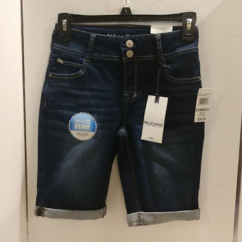 New Bermuda Length Long Jean Shorts Size 25 / 1